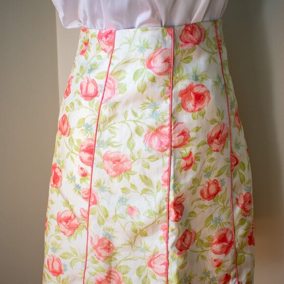 Vintage Roses Mini Skirt Size Small - Picture 3 of 5